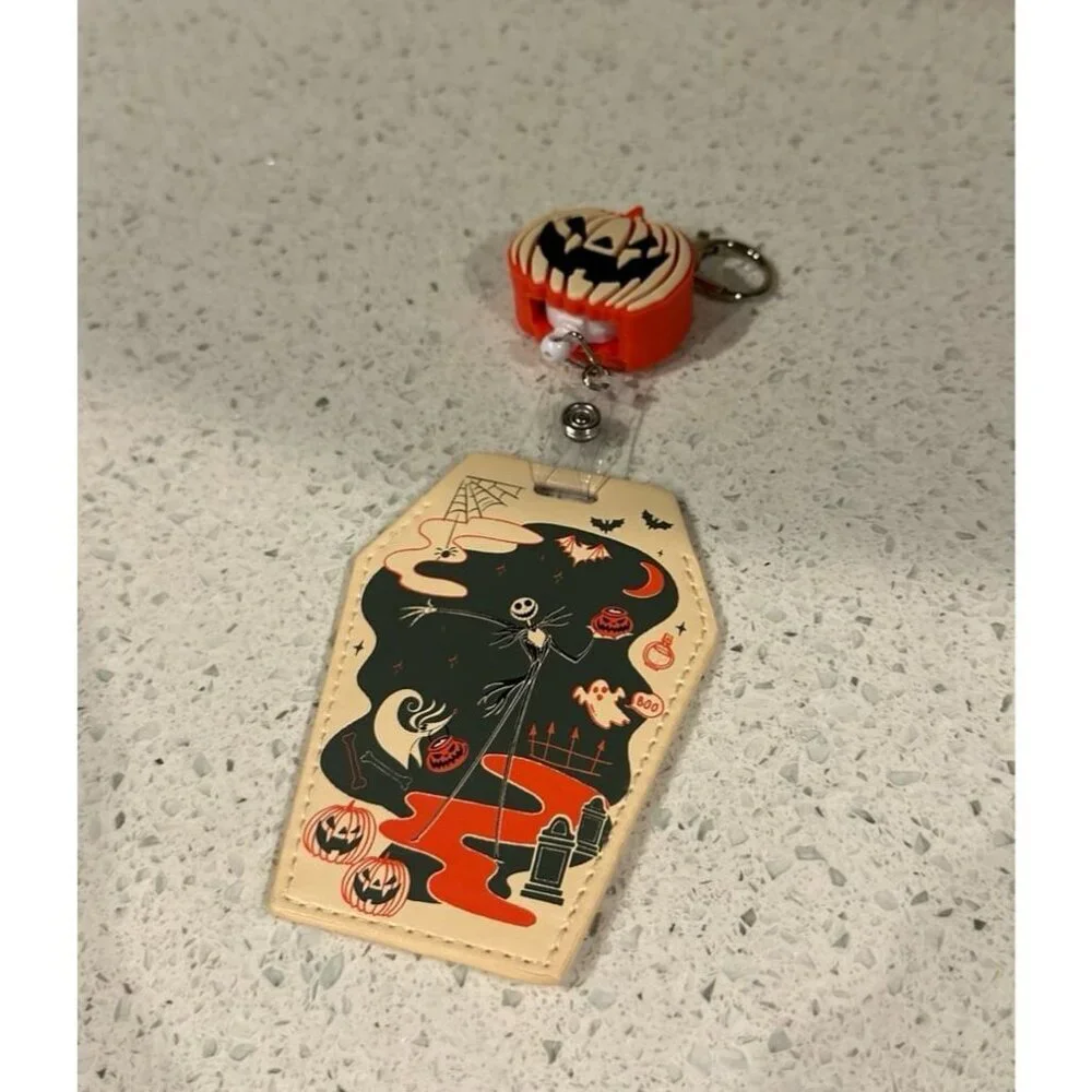 Disney The‎ Nightmare Before Christmas Figural Coffin Retractable Lanyard